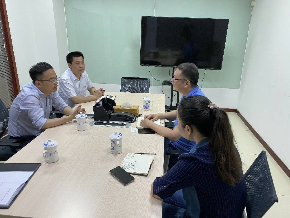 无锡市工信局领导来爱游戏ayx·网站在线登入官网-爱游戏ayx(中国)科技开展“三联三解”活动